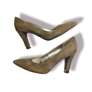 Anne Klein Seude Leather Heels 8M Tan